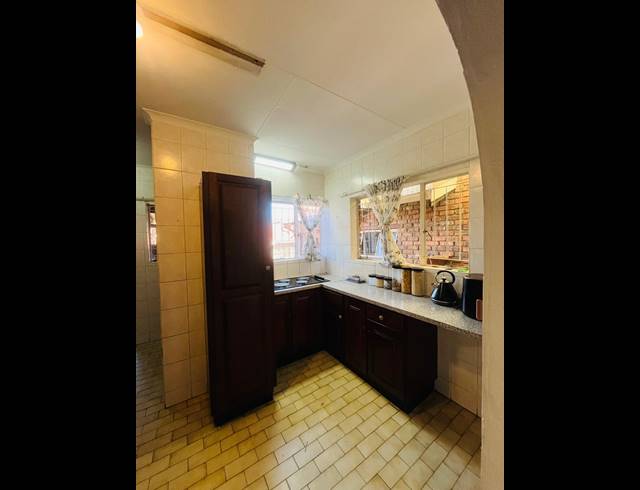 3 BEDROOM HOUSE FOR SALE IN BIRCHLEIGH NORTH